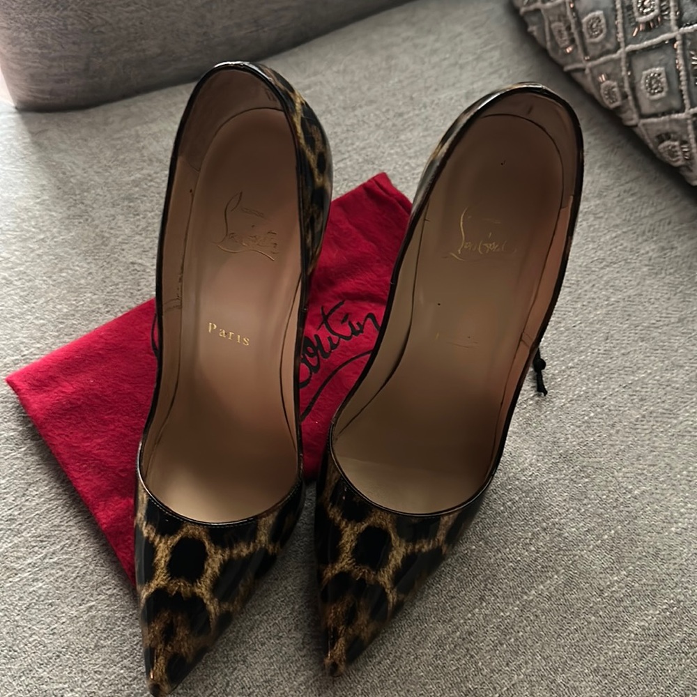 Christian Louboutin So Kate Leopard-Print Patent Leather Pumps